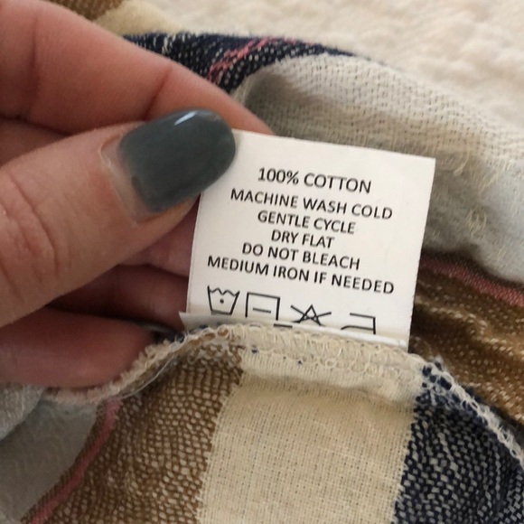 Light weight Mudpie women’s dress, drawstring - Picture 5 of 6